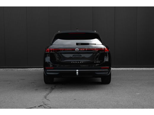 Volkswagen Passat Variant 1.5 TSI eHybrid 204pk Business | Head-Up | Trekhaak | Dodehoek | Camera V+A | ActivLease financial lease