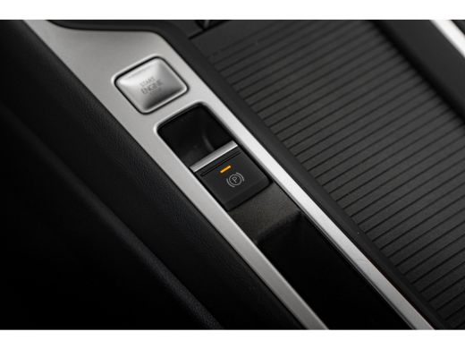 Volkswagen Passat Variant 1.5 TSI eHybrid 204pk Business | Head-Up | Trekhaak | Dodehoek | Camera V+A | ActivLease financial lease