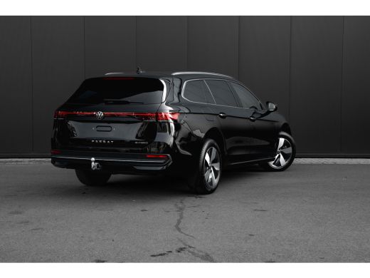 Volkswagen Passat Variant 1.5 TSI eHybrid 204pk Business | Head-Up | Trekhaak | Dodehoek | Camera V+A | ActivLease financial lease