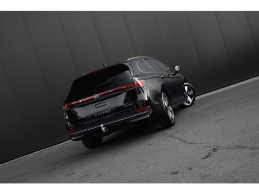 Volkswagen Passat Variant 1.5 TSI eHybrid 204pk Business | Head-Up | Trekhaak | Dodehoek | Camera V+A | ActivLease financial lease