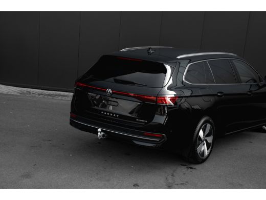 Volkswagen Passat Variant 1.5 TSI eHybrid 204pk Business | Head-Up | Trekhaak | Dodehoek | Camera V+A | ActivLease financial lease