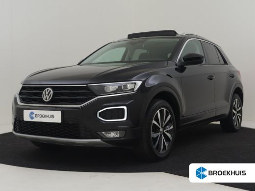 Volkswagen T-Roc 1.5 TSI Sport 150pk DSG/AUTO | Trekhaak | Panorama dak | Dodehoekdetectie  | Navigatie | Adaptief...