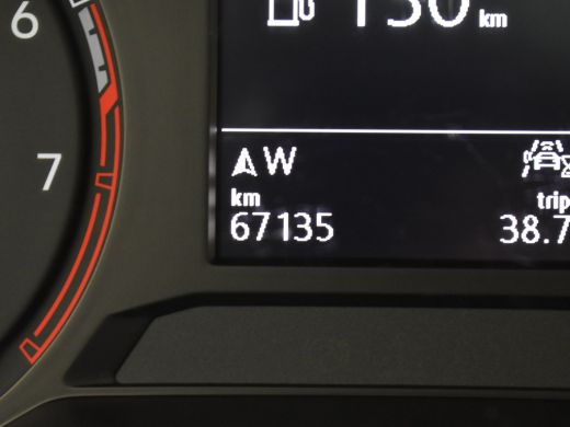 Volkswagen T-Roc 1.5 TSI Sport 150pk DSG/AUTO | Trekhaak | Panorama dak | Dodehoekdetectie  | Navigatie | Adaptief... ActivLease financial lease