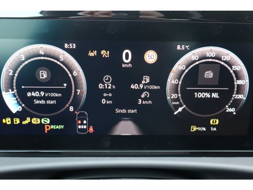 Volkswagen T-Roc Life First Edition Inclusief &euro;2000,- inruilvoordeel | Trekhaak | 'App-Connect' draadloze smartpho... ActivLease financial lease