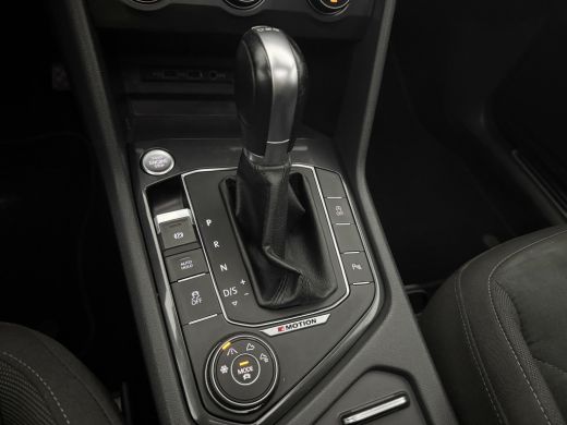 Volkswagen Tiguan 2.0 TDI 191PK 4motion | Grijs kenteken | VAN | 2400kg Trekgew. | Trekhaak | Pano | Virtual | Came... ActivLease financial lease