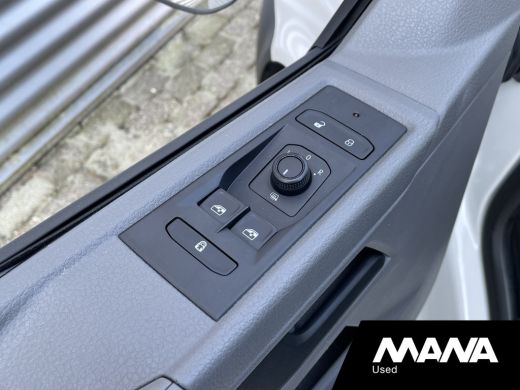 Volkswagen Transporter 2.0 TDI L1H1 Trekhaak Cruise Carplay Sensoren ActivLease financial lease