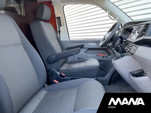 Volkswagen Transporter 2.0 TDI L1H1 Trekhaak Cruise Carplay Sensoren ActivLease financial lease