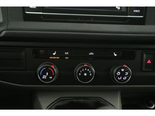 Volkswagen Transporter 2.0 TDI L2H1 | Airco | Cruise | Carplay | 3 Zits | Trekhaak | Parkeersens. | Stoelverw. ActivLease financial lease