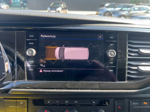 Volkswagen Transporter 4-Motion Dubb. Cab |  Dubbele Schuifdeur | Dubbele Cabine | 150 pk | Trekhaak | Stoelverwarming |... ActivLease financial lease