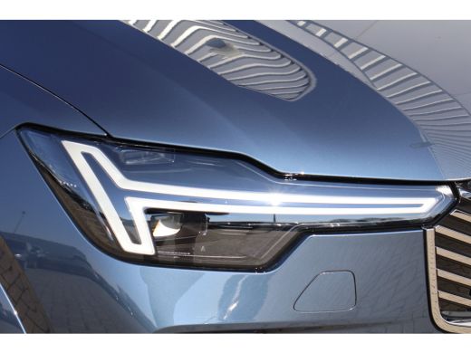 Volvo  XC90 2.0 T8 Plug-in hybrid AWD Ultra Bright | B&W | Massage | Luchtvering | Trekhaak | NP. &euro;108.000,- | ActivLease financial lease