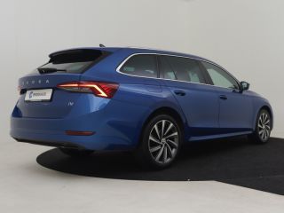 Skoda Octavia Combi Style iV 204pk | Navigatie via app connect | Dodehoekdetectie | Stuur+stoelverwarming | Cru...