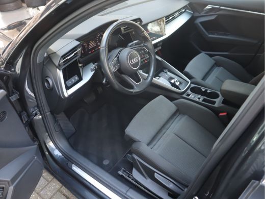 Audi A3 Sportback 40 TFSI e Business edition Navi / Cruise / Carplay / LED Btw auto ActivLease financial lease