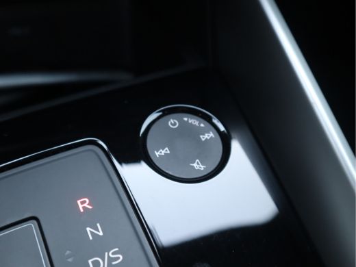 Audi A3 Sportback 40 TFSI e Business edition Navi / Cruise / Carplay / LED Btw auto ActivLease financial lease