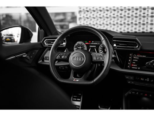 Audi A3 Sportback 40 TFSI e S edition | Panoramadak | ACC | Sfeerverlichting | Alarm | ActivLease financial lease