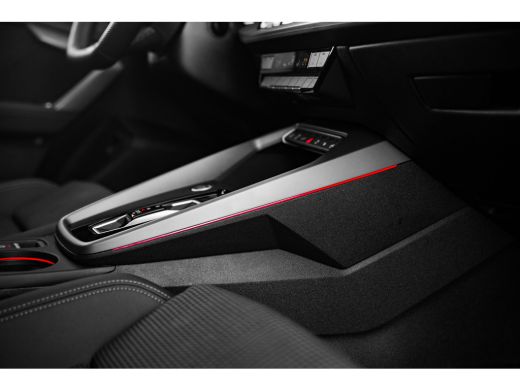 Audi A3 Sportback 40 TFSI e S edition | Panoramadak | ACC | Sfeerverlichting | Alarm | ActivLease financial lease