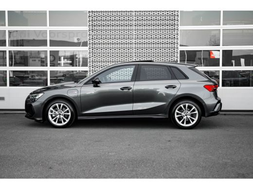 Audi A3 Sportback 40 TFSI e S edition | Panoramadak | ACC | Sfeerverlichting | Alarm | ActivLease financial lease