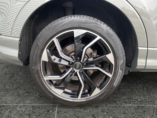 Audi Q3 45 245pk TFSI e S edition MMI navigatie plus | Adaptive cruise control | Optiekpakket zwart plus ActivLease financial lease