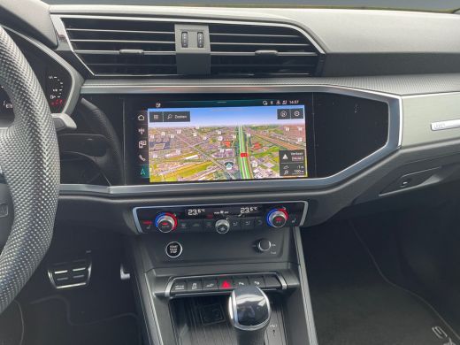 Audi Q3 45 245pk TFSI e S edition MMI navigatie plus | Adaptive cruise control | Optiekpakket zwart plus ActivLease financial lease