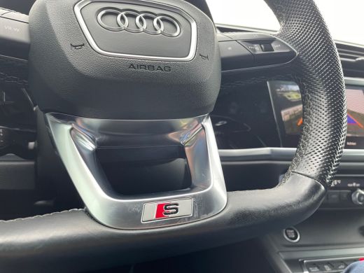 Audi Q3 45 245pk TFSI e S edition MMI navigatie plus | Adaptive cruise control | Optiekpakket zwart plus ActivLease financial lease