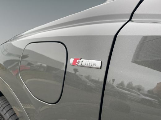 Audi Q3 45 245pk TFSI e S edition MMI navigatie plus | Adaptive cruise control | Optiekpakket zwart plus ActivLease financial lease