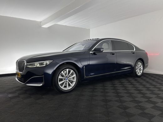 BMW 7 Serie 745Le (Plug-in) (INCL-BTW) *PANO | EXCLUSIV-NAPPA-LEATHER | LASER-LED | HEAD-UP | BLIND-SPOT | ME... ActivLease financial lease