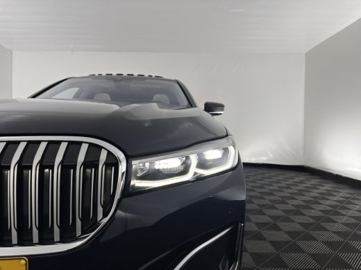 BMW 7 Serie 745Le (Plug-in) (INCL-BTW) *PANO | EXCLUSIV-NAPPA-LEATHER | LASER-LED | HEAD-UP | BLIND-SPOT | ME... ActivLease financial lease