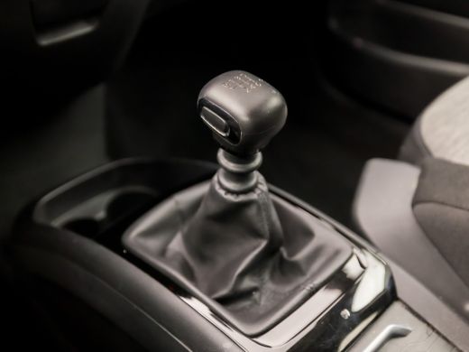 Citroën Grand C4 Spacetourer 1.2 PureTech Sport 7 Persoons (APPLE CARPLAY, GROOT NAVI, CAMERA, GETINT GLAS, SPORTSTOELEN, CRUI... ActivLease financial lease