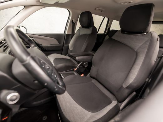 Citroën Grand C4 Spacetourer 1.2 PureTech Sport 7 Persoons (APPLE CARPLAY, GROOT NAVI, CAMERA, GETINT GLAS, SPORTSTOELEN, CRUI... ActivLease financial lease