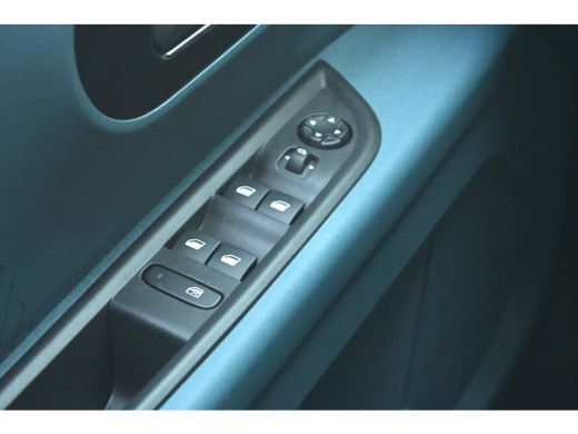 Fiat Grande Panda 1.2 Hybrid ICON 110pk VOORRAAD-ACTIE! 8 Jaar Garantie! | Navigatie by App | Airco | Cruise Contro... ActivLease financial lease