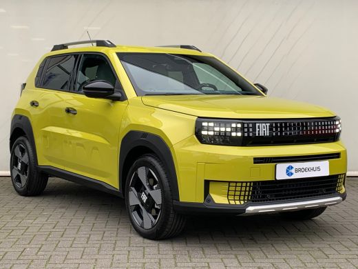 Fiat Grande Panda 1.2 Hybrid La Prima | Achterbank in delen neerklapbaar | Achterspoiler | Achteruitrijcamera ActivLease financial lease