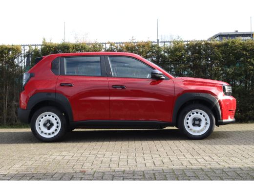 Fiat Grande Panda RED 11kW 44 kWh | Airco | Apple Carplay/Android Auto|telefoonintegratie premium | Cruise control ActivLease financial lease