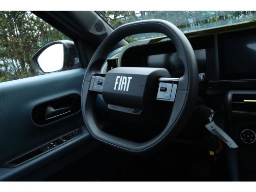 Fiat Grande Panda RED 11kW 44 kWh | Airco | Apple Carplay/Android Auto|telefoonintegratie premium | Cruise control ActivLease financial lease