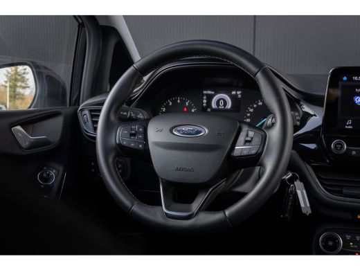 Ford Fiesta 1.0 EcoBoost Titanium | LED verlichting | Winter-pack | Privacy-glass | Apple carplay / Andriod auto ActivLease financial lease