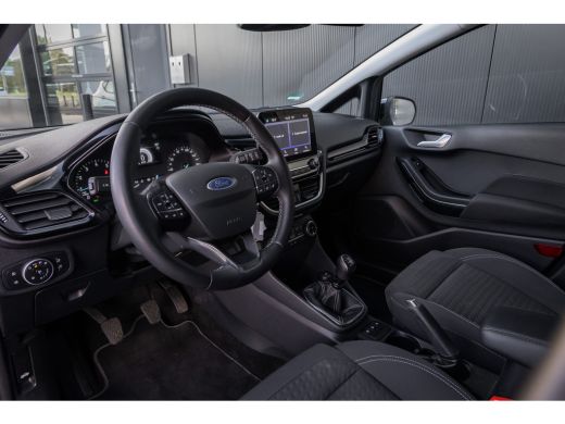 Ford Fiesta 1.0 EcoBoost Titanium | LED verlichting | Winter-pack | Privacy-glass | Apple carplay / Andriod auto ActivLease financial lease