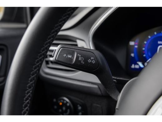 Ford Focus 1.0 EcoBoost Hybrid Titanium X Business | Parkeercamera | Privacy-glass | Climate control | LED- ... ActivLease financial lease