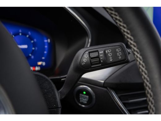 Ford Focus 1.0 EcoBoost Hybrid Titanium X Business | Parkeercamera | Privacy-glass | Climate control | LED- ... ActivLease financial lease