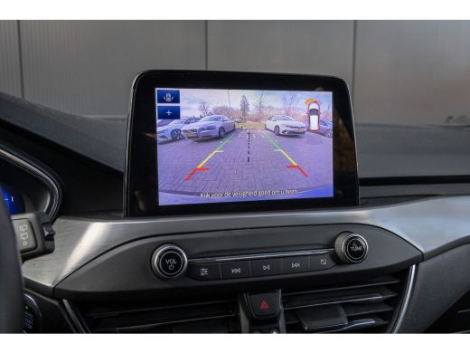 Ford Focus 1.0 EcoBoost Hybrid Titanium X Business | Parkeercamera | Privacy-glass | Climate control | LED- ... ActivLease financial lease