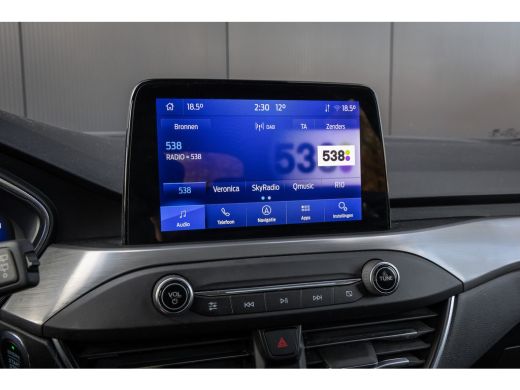 Ford Focus 1.0 EcoBoost Hybrid Titanium X Business | Parkeercamera | Privacy-glass | Climate control | LED- ... ActivLease financial lease