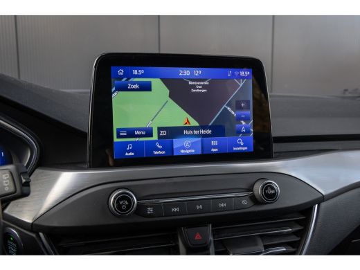 Ford Focus 1.0 EcoBoost Hybrid Titanium X Business | Parkeercamera | Privacy-glass | Climate control | LED- ... ActivLease financial lease