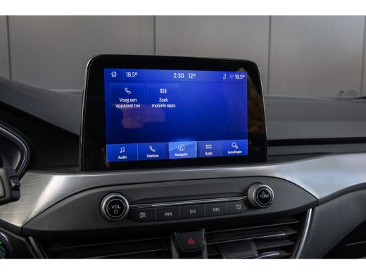 Ford Focus 1.0 EcoBoost Hybrid Titanium X Business | Parkeercamera | Privacy-glass | Climate control | LED- ... ActivLease financial lease