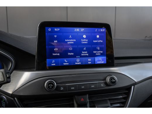 Ford Focus 1.0 EcoBoost Hybrid Titanium X Business | Parkeercamera | Privacy-glass | Climate control | LED- ... ActivLease financial lease