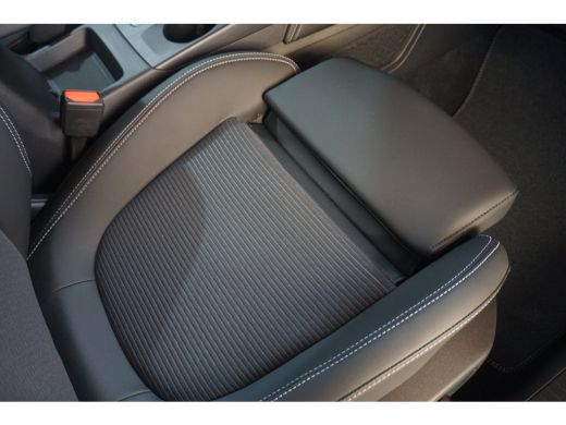 Ford Kuga 2.5 PHEV Sound Edition | Ford Voorraad | Elektrisch bedienbare achterklep met sensorsturing | Ele... ActivLease financial lease