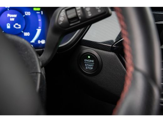 Ford Kuga 2.5 PHEV ST-Line | 100% dealer o.h. | 19'' | Apatieve cruise | Camera | Standkachel | Privacy-gla... ActivLease financial lease