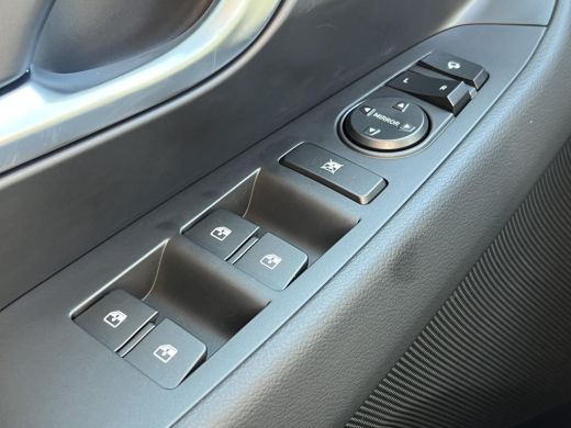 Hyundai i30 1.6 T-GDi Premium | Apple Carplay / Android Auto | Camera | Parkeersensoren | Stoel Verwarming / ... ActivLease financial lease