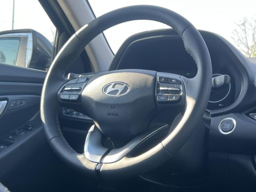 Hyundai i30 1.6 T-GDi Premium | Apple Carplay / Android Auto | Camera | Parkeersensoren | Stoel Verwarming / ... ActivLease financial lease