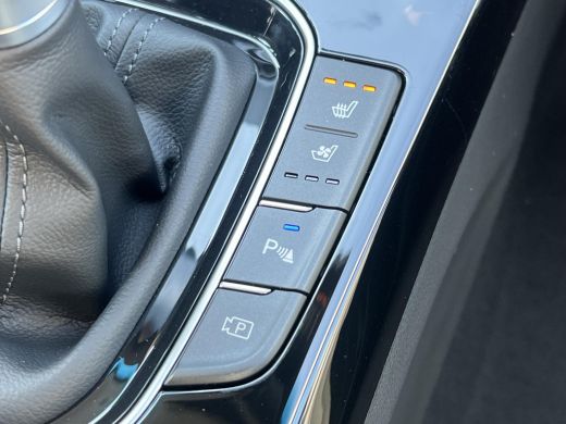 Hyundai i30 1.6 T-GDi Premium | Apple Carplay / Android Auto | Camera | Parkeersensoren | Stoel Verwarming / ... ActivLease financial lease