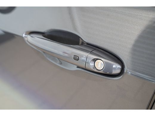 Jeep Compass 4xe 240 Plug-in Hybrid Electric Limited | Climate Controle | Camera | Navigatie | Apple Carplay &... ActivLease financial lease