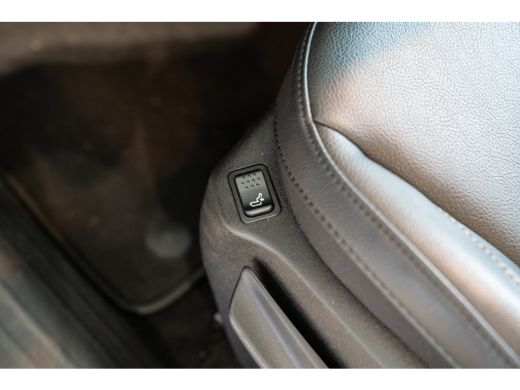 Jeep Compass 4xe 240 Plug-in Hybrid Electric Limited | Climate Controle | Camera | Navigatie | Apple Carplay &... ActivLease financial lease