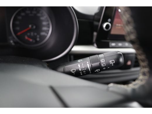 Kia Picanto 1.0 DPi DynamicPlusLine Navigatie | Camera | Climate control | Cruise Control | Lichtmetaal | DAB+ | ActivLease financial lease