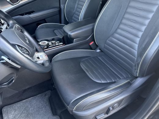 Kia Sportage 1.6 T-GDi Plug-in Hybrid AWD GT-PlusLine | CarPlay | Trekhaak afn. | Camera | ActivLease financial lease